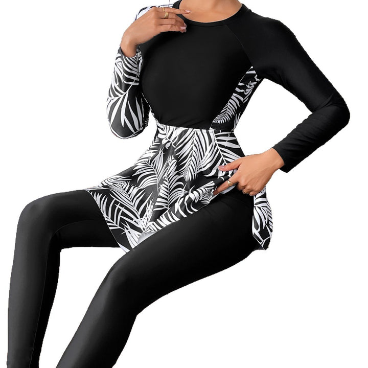 Damen sportliches Badeanzug mit voluminösem Rock Echo Archiv