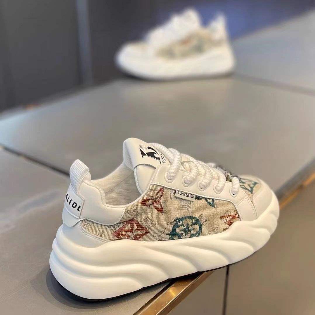 Women's sneakers with comfortable and trendy wave sole Mune Fashion