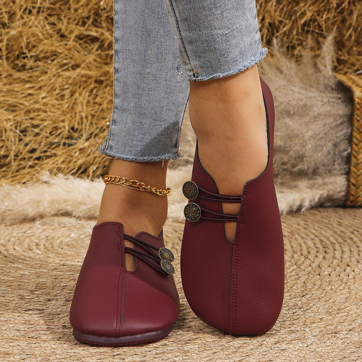 Ladies' flat slipper sandals in suede look with elastic lacing and decorative decorative button Mune Fashion