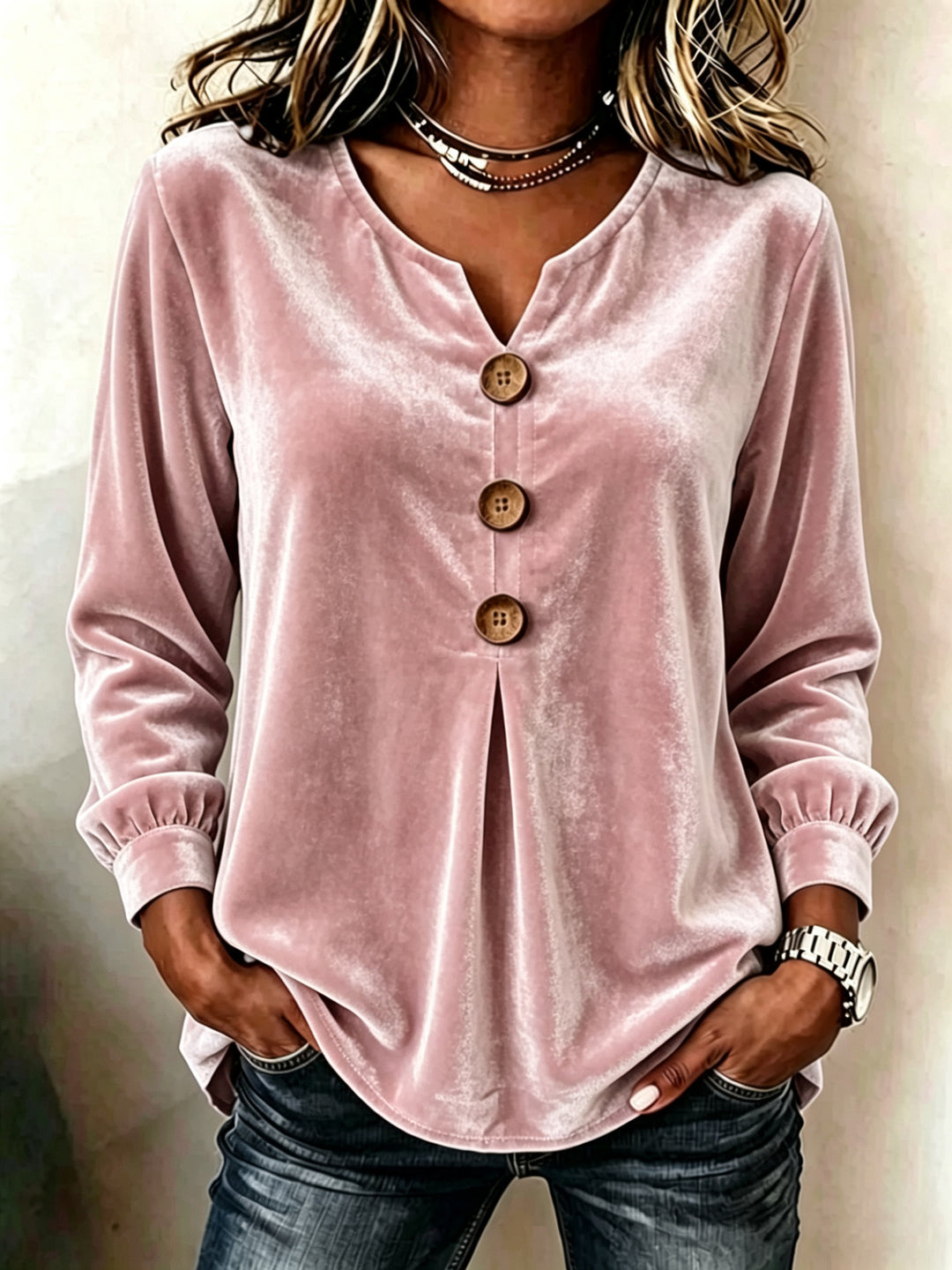 Ladies Elegant and Comfortable Velvet Blouse Mune Fashion