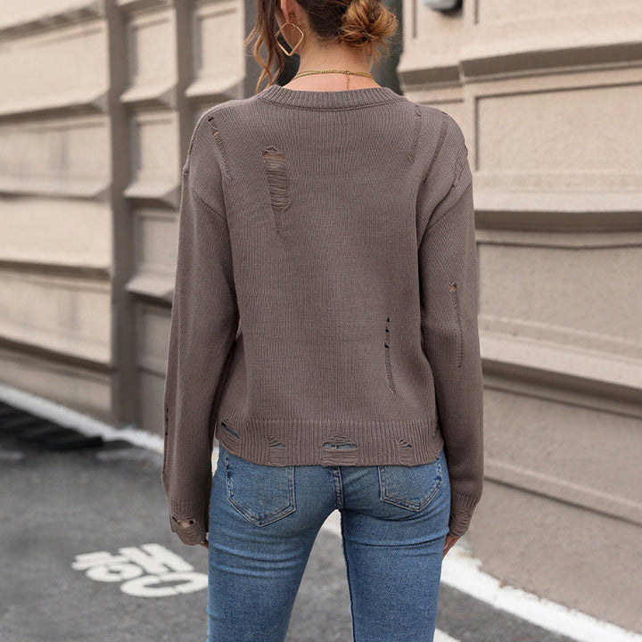 Women's oversized fine knit sweater with subtle destroyed details Mune Fashion