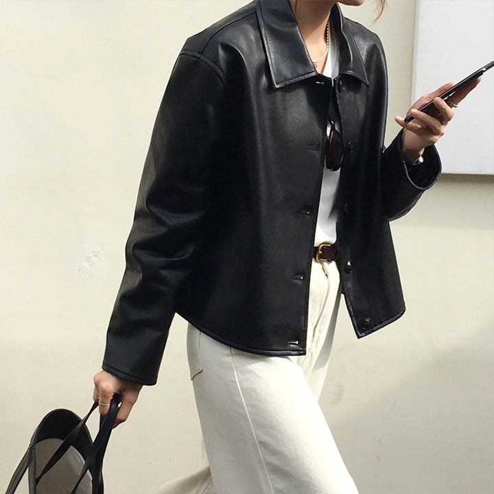 Women's short jacket made of faux leather with a boxy cut and shirt collar Mune Fashion