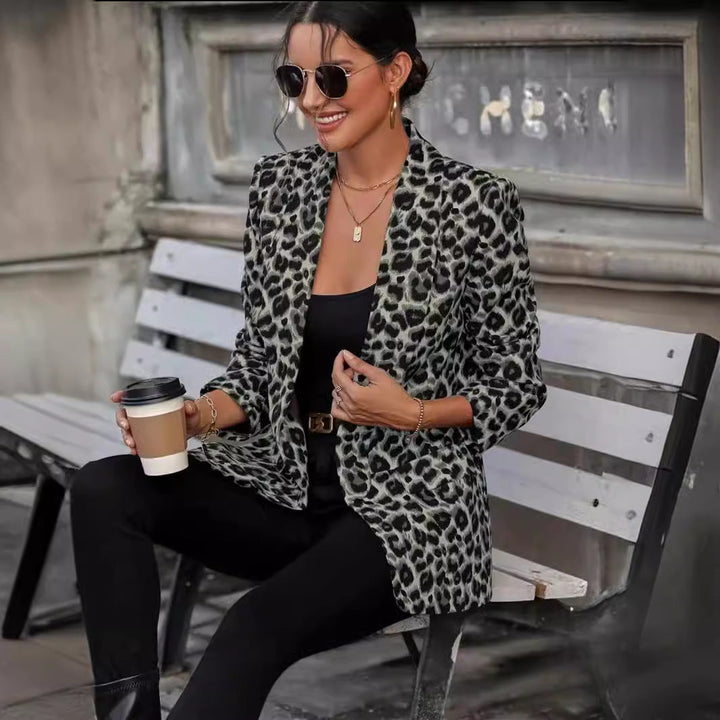 Women's Stylish Blazer In Leopard Design with Slim Fit Mune