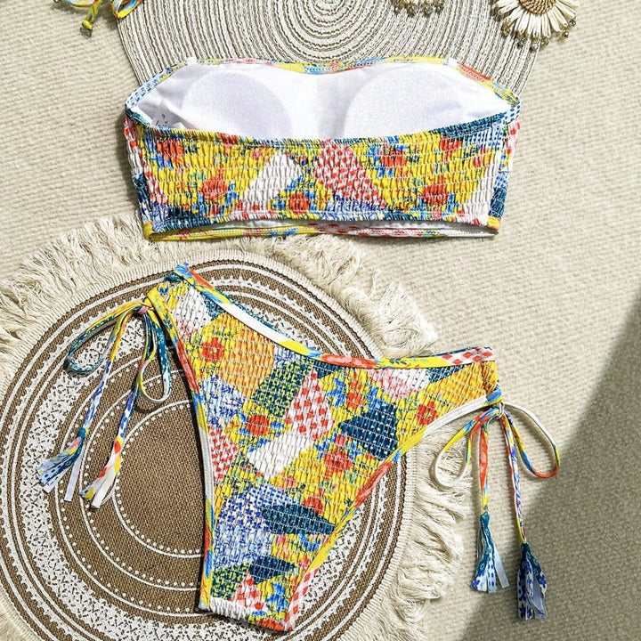 Women's bandeau bikini with playful design and side tying band Mune Fashion