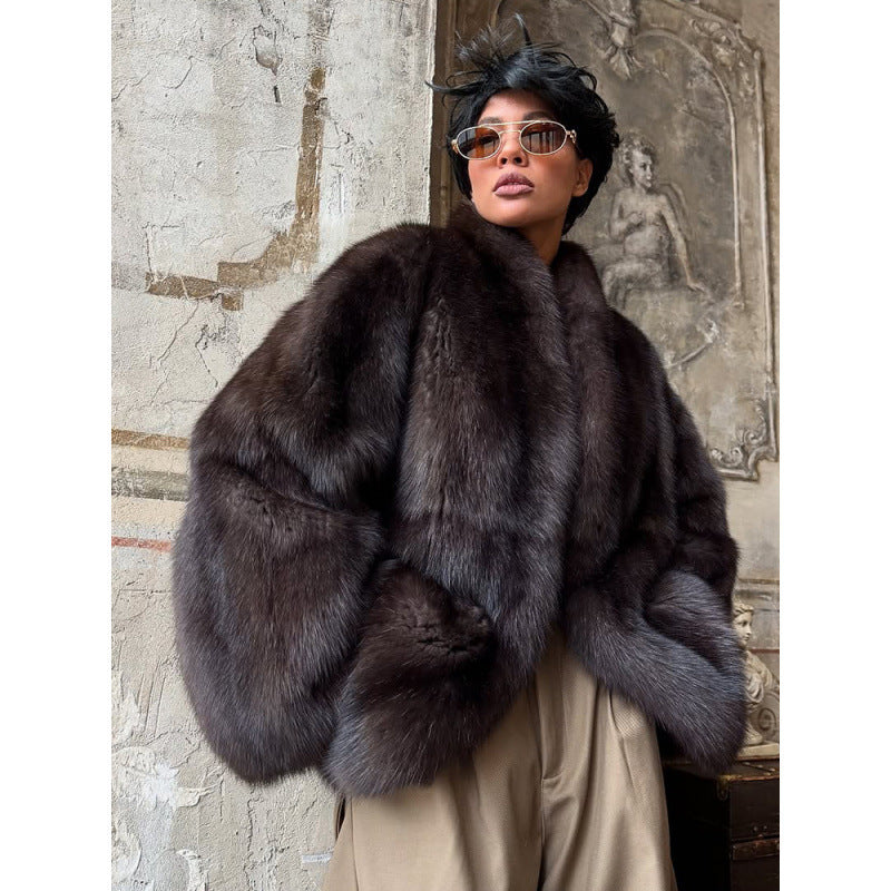 Ladies short fur coat with kimono sleeves and stand-up collar Mune Fashion