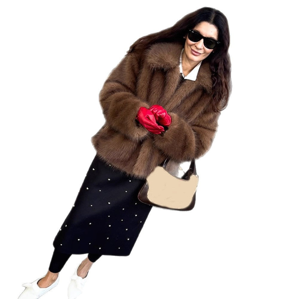 Women's Short Cut Voluminous Faux Fur Coat with Wide Shawl Collar Mune Fashion