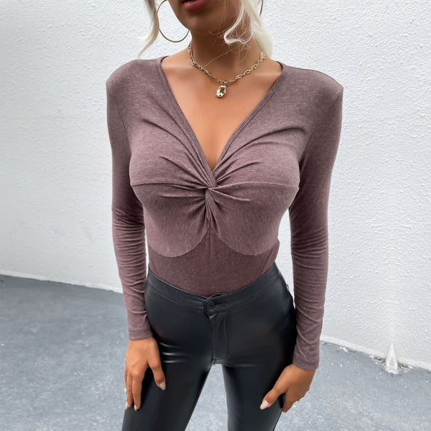 Women's Figure-Hugging Long Sleeve Bodysuit with Twist Detail and Shaped Cups Mune Fashion