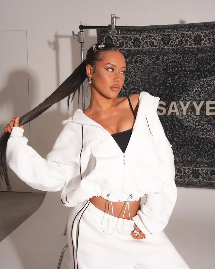 Ladies nan wide oversized tracksuit with zip hooded jacket and extra wide lounge pants Mune Fashion