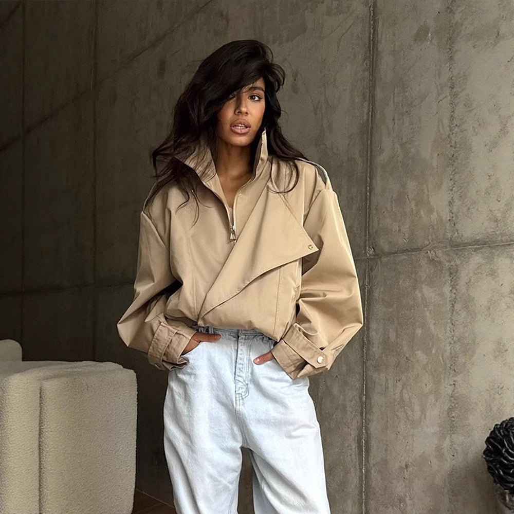 Women's short jacket in oversized look with wide lapels and drawstring waist Mune Fashion