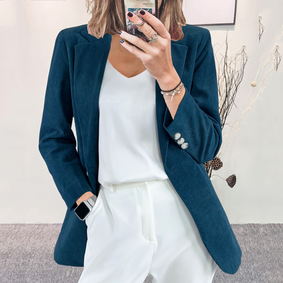 Women's corduroy blazer in oversized cut with lapels and decorative buttons Mune Fashion