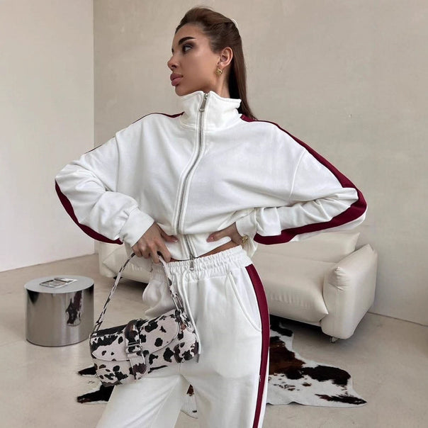 Women's loose zip sweat set with hood, high waistband and side contrast stripe Mune Fashion