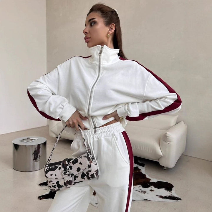 Women's loose zip sweat set with hood, high waistband and side contrast stripe Mune Fashion