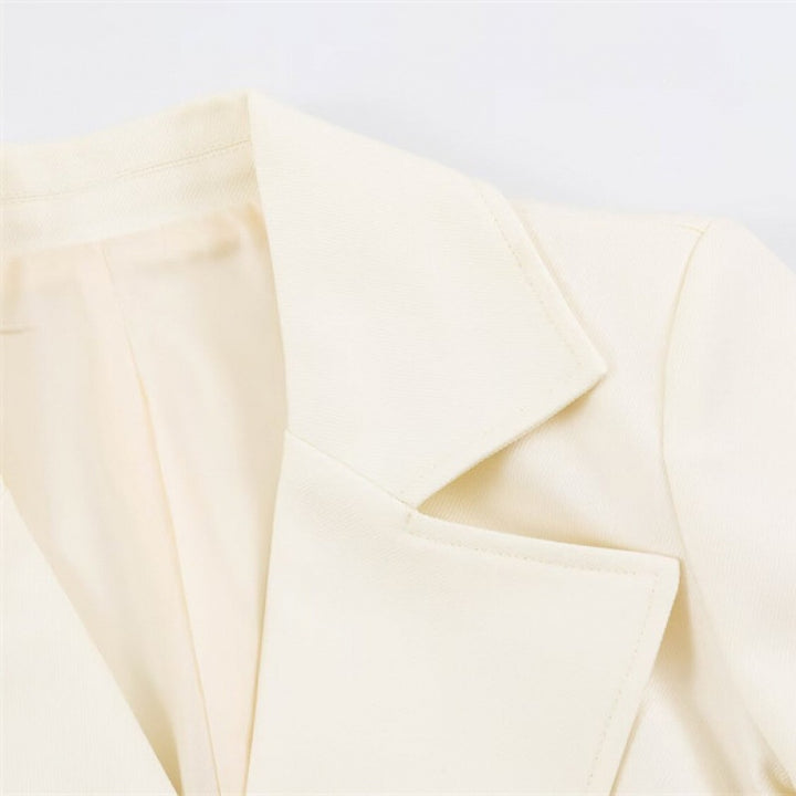 Women's short blazer with tailored silhouette and overlapping shawl collar Mune Fashion