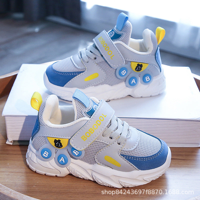 Ladies sporty children's sneakers with practical Velcro closures and non-slip sole Mune Fashion
