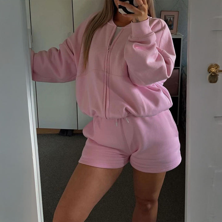 Women's two-piece sweat set with oversized zip-up jacket and elastic high-waist shorts Mune Fashion