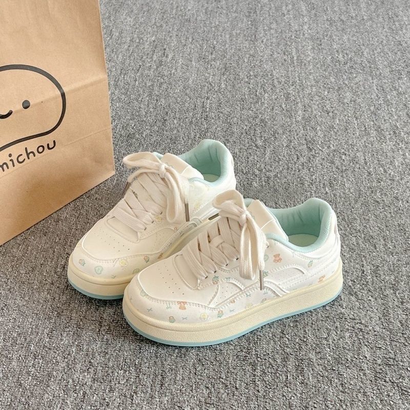 Women Trendy Casual Sneakers with Innovative Design and Comfortable Sole Mune Fashion