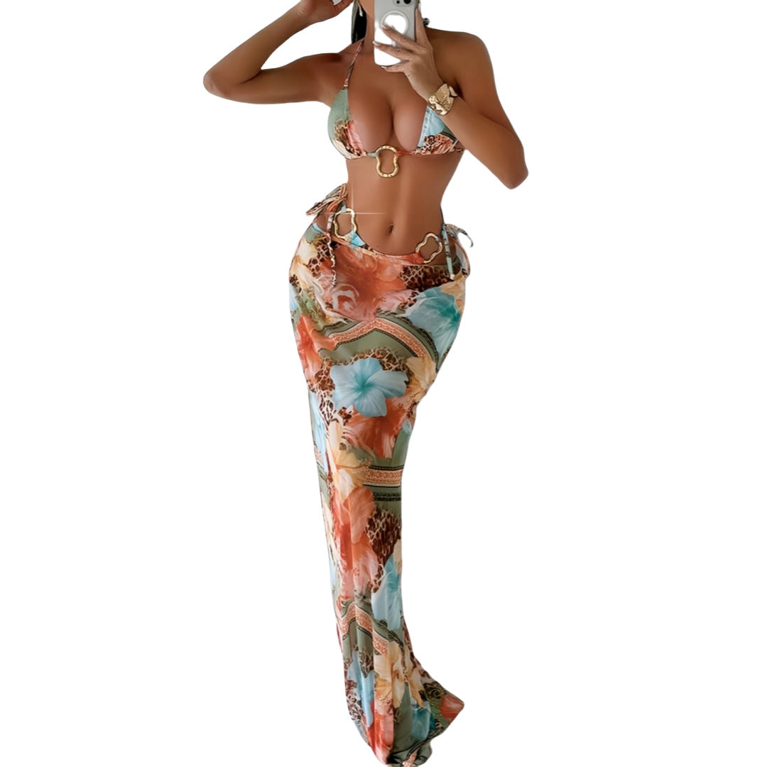 Women's elegantly cut beach dress with floral design Mune Fashion