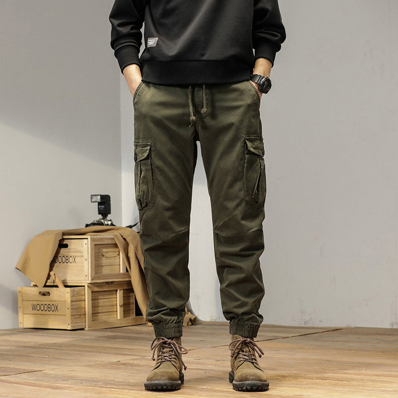 Men's Tapered Cargo Jogger made of sturdy twill with drawstring waistband, flap pockets and ribbed ankles Mune Fashion