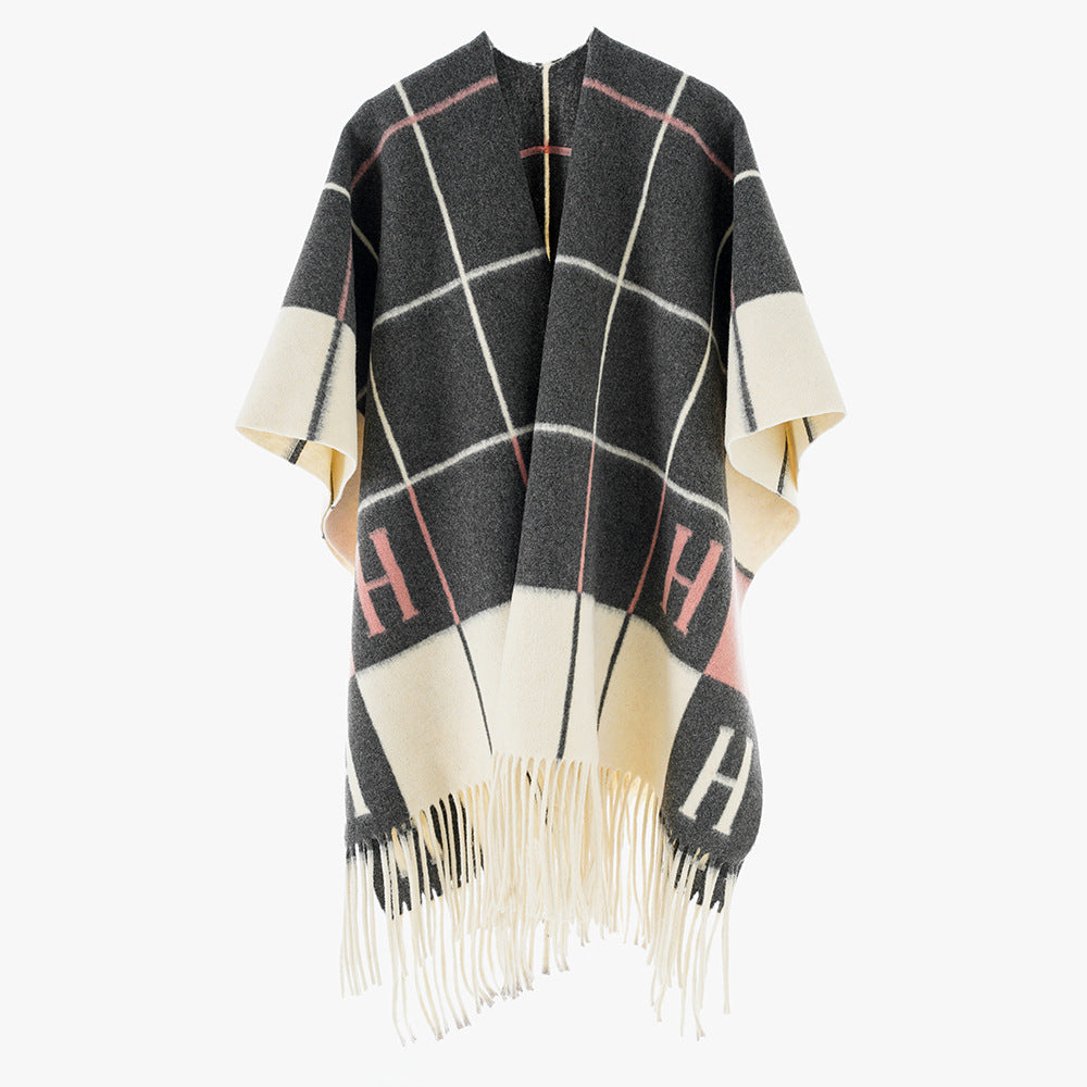 Women's Oversized Throw from Wool Blend with Monogram Check Pattern and Fringe Hem Mune Fashion