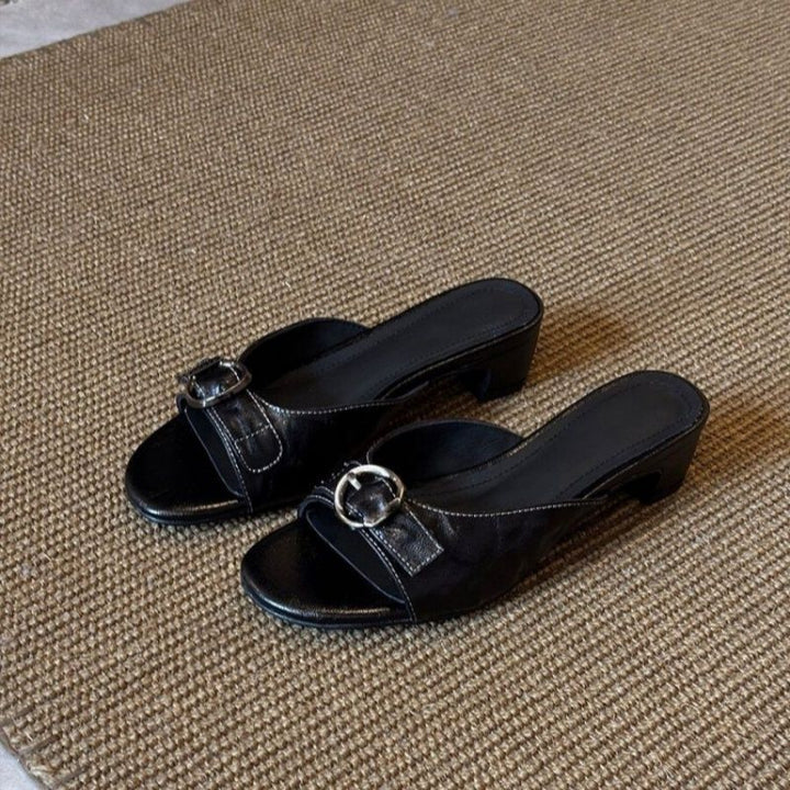 Women's Slip-On Mules with Low Block Heel and Decorative Ring Buckle Mune Fashion