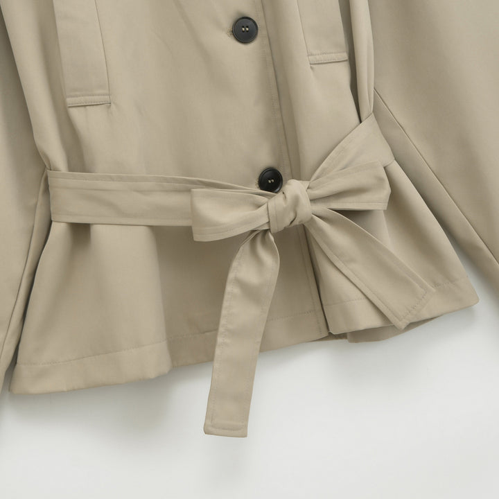 Ladies short trench with tie belt and wide arm Mune Fashion