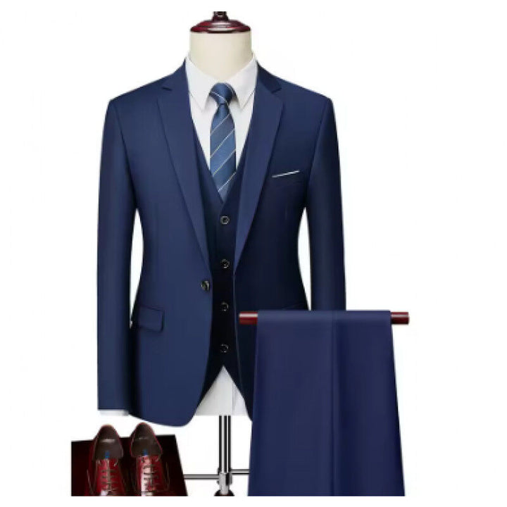 Men's tailored lightweight summer three-piece suit made of microfiber with slim lapels Mune Fashion