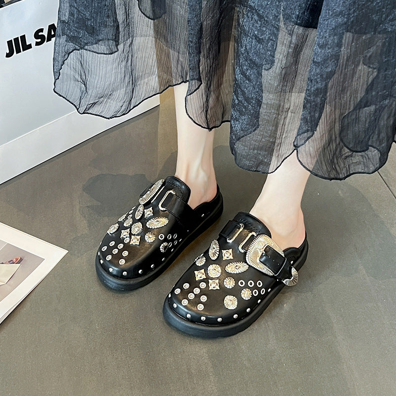 Ladies' leather platform mules with decorative eyelets and decorative buckle application Mune Fashion