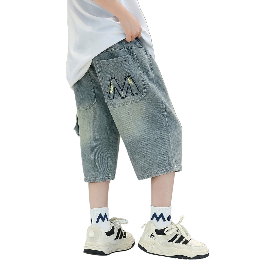 Boys casual denim shorts with original embroidery motif Mune Fashion