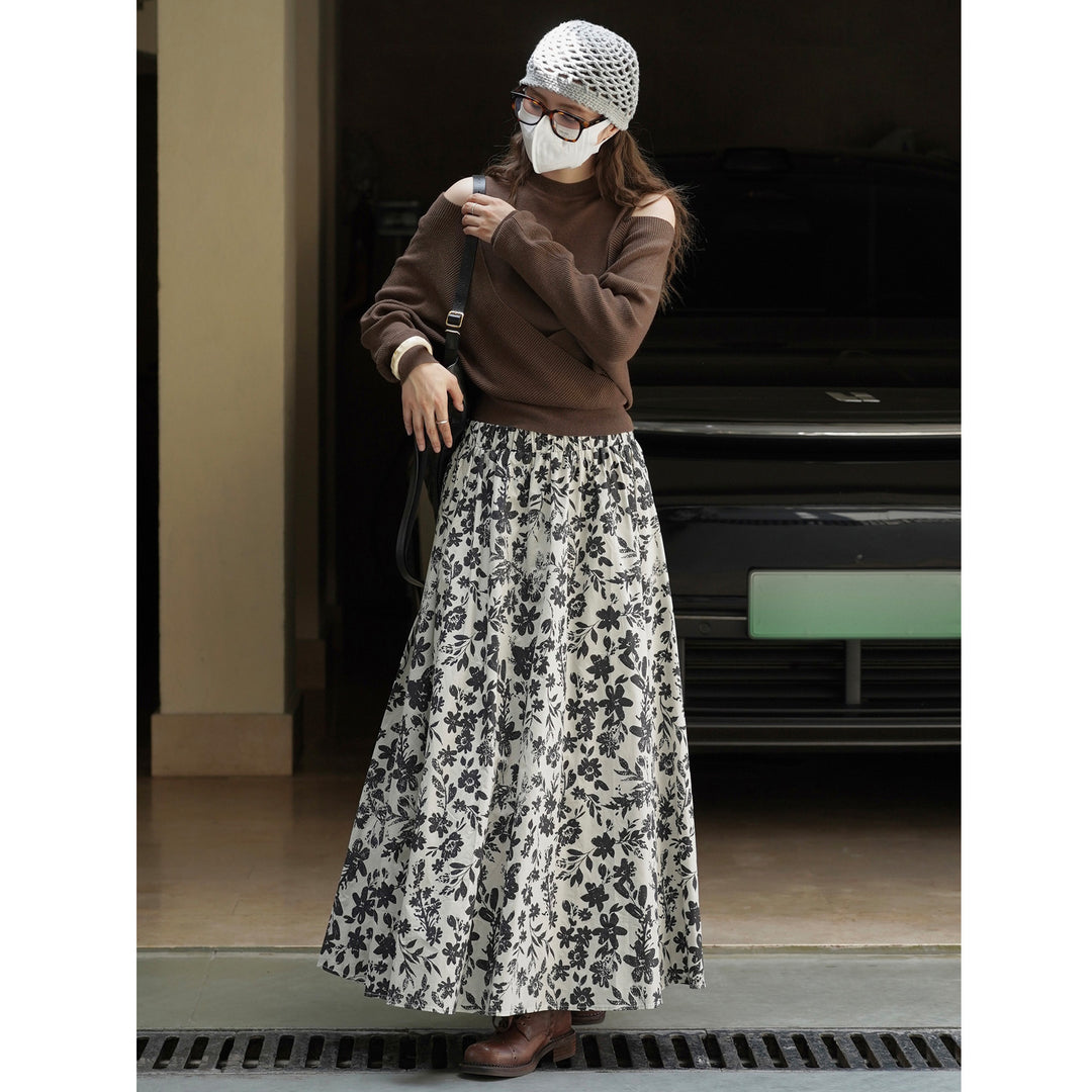 Women's Wide Midi Skirt with Gathered Waistband and Floral Pattern Mune Fashion