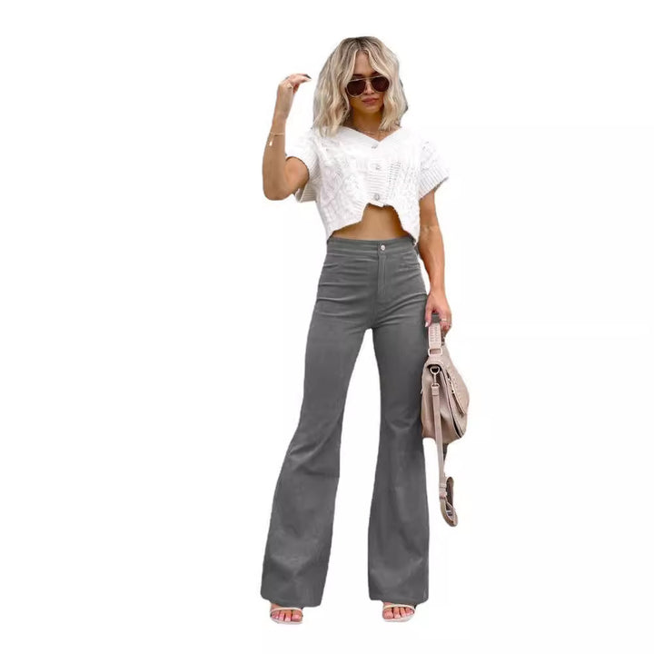 Women high-waisted flared trousers with a fitted hip area and wide leg Mune Fashion