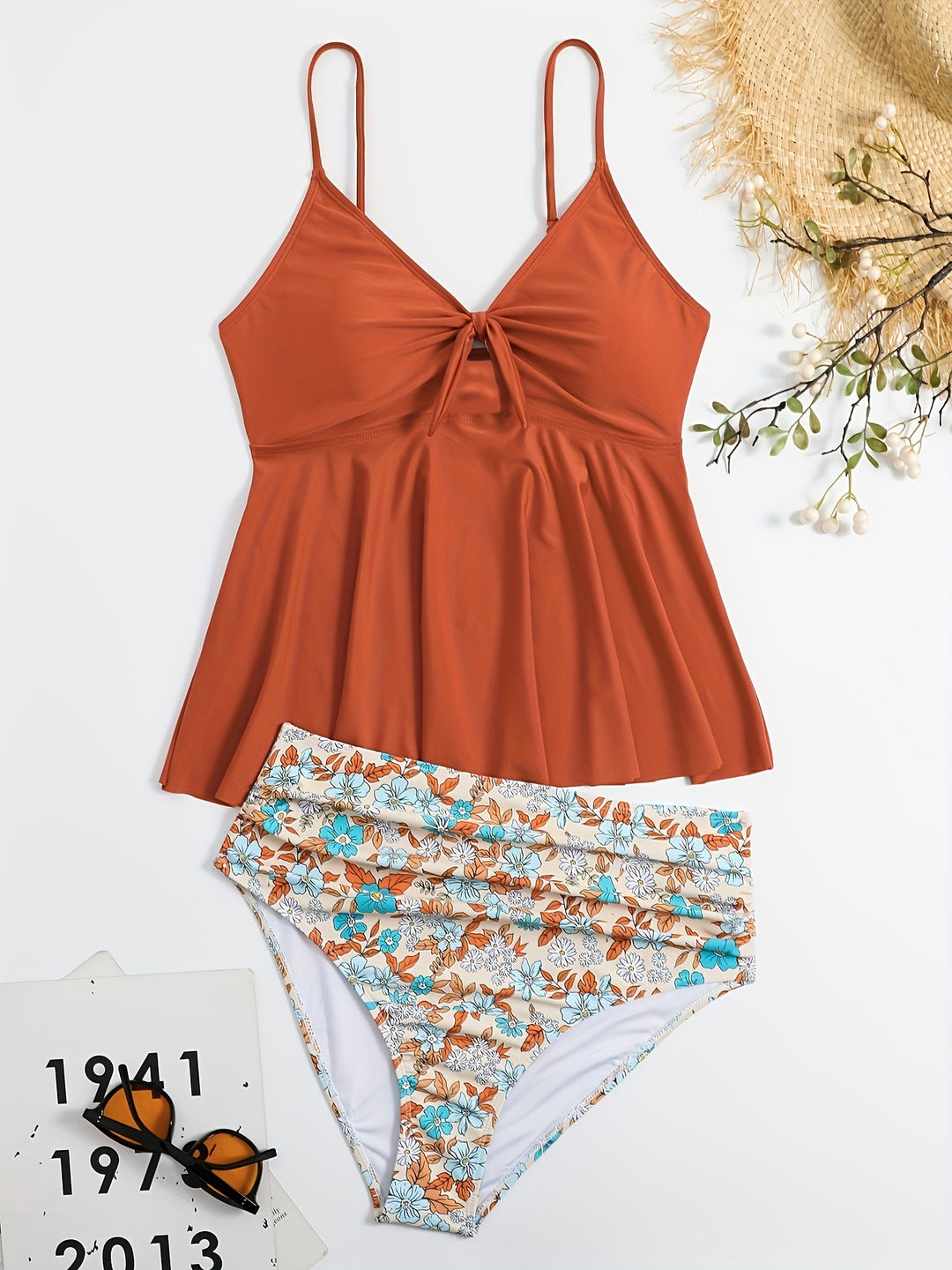 Women's Tankini Set with Fashionable Floral Design and Adjustable Straps Mune Fashion