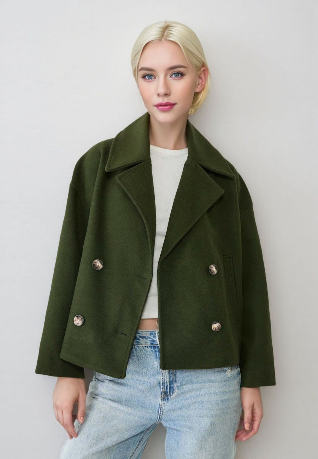Women's short double-breasted wool blend coat jacket in boxy cut with wide lapel collar Mune Fashion
