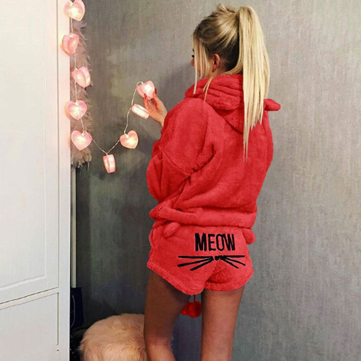 Ladies cozy two-piece lounge set with hoodie and shorts with MEOW embroidery Mune Fashion