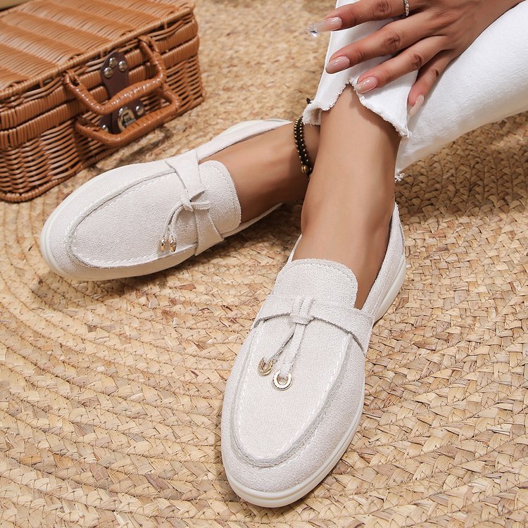 Damen Slipper-Loafer aus Velourslederoptik mit dekorativem Knotenriemen und leicht profilierter Gummisohle Mune Fashion