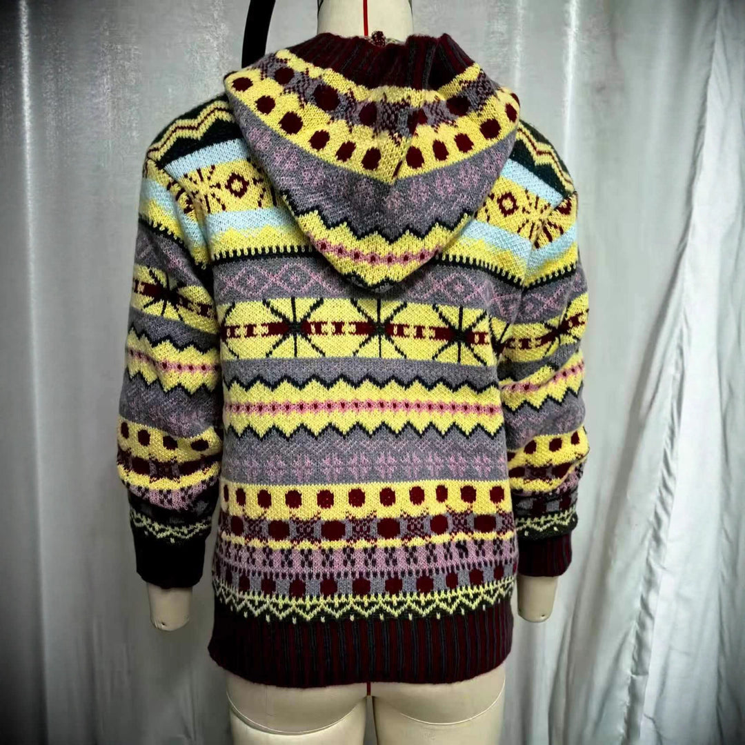 Women's oversized knitted hoodie with Norwegian pattern, lined hood and ribbed cuffs Mune Fashion