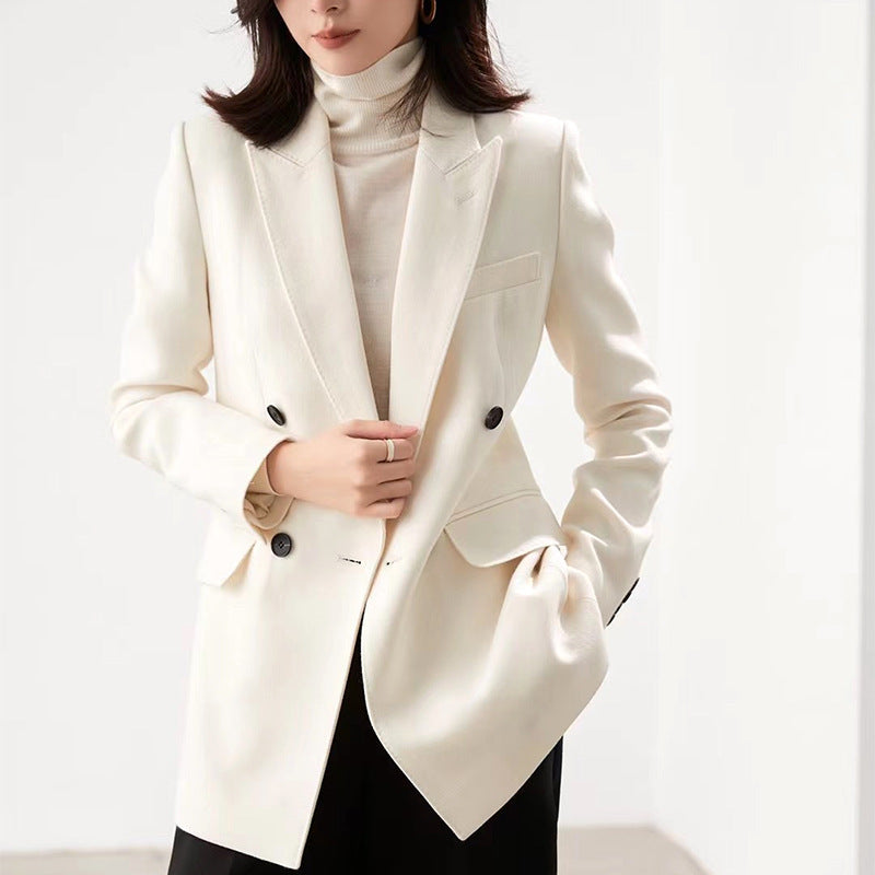 Women Tailored Longline Blazer with Double-Breasted Button Placket and Flap Pockets Mune Fashion