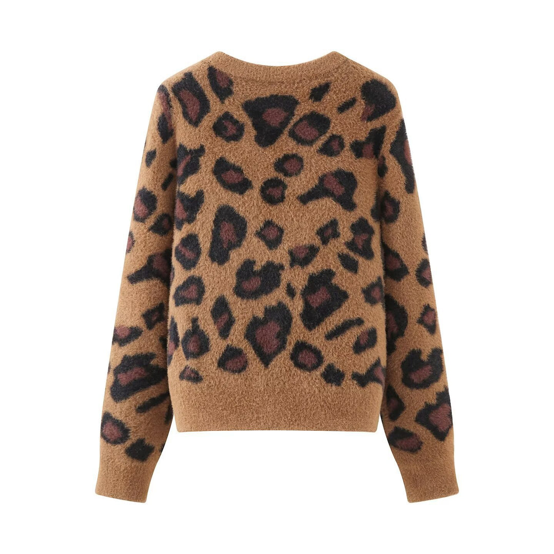 Women's fluffy cardigan in leopard print with round neckline and button placket Mune Fashion