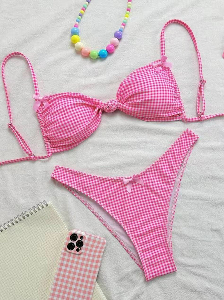 Women's bikini set with ruffle details and adjustable straps Mune Fashion