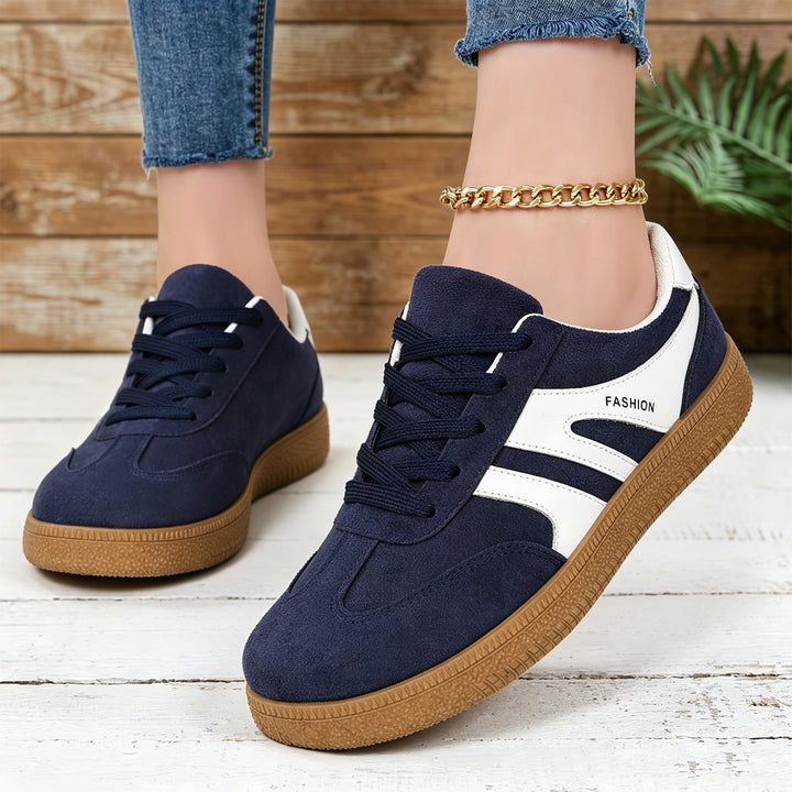 Men's retro suede leather sneakers with padded heel collar and textured rubber outsole Mune Fashion