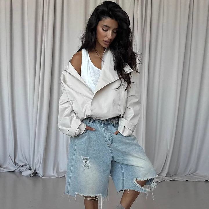 Women's short jacket in oversized look with wide lapels and drawstring waist Mune Fashion