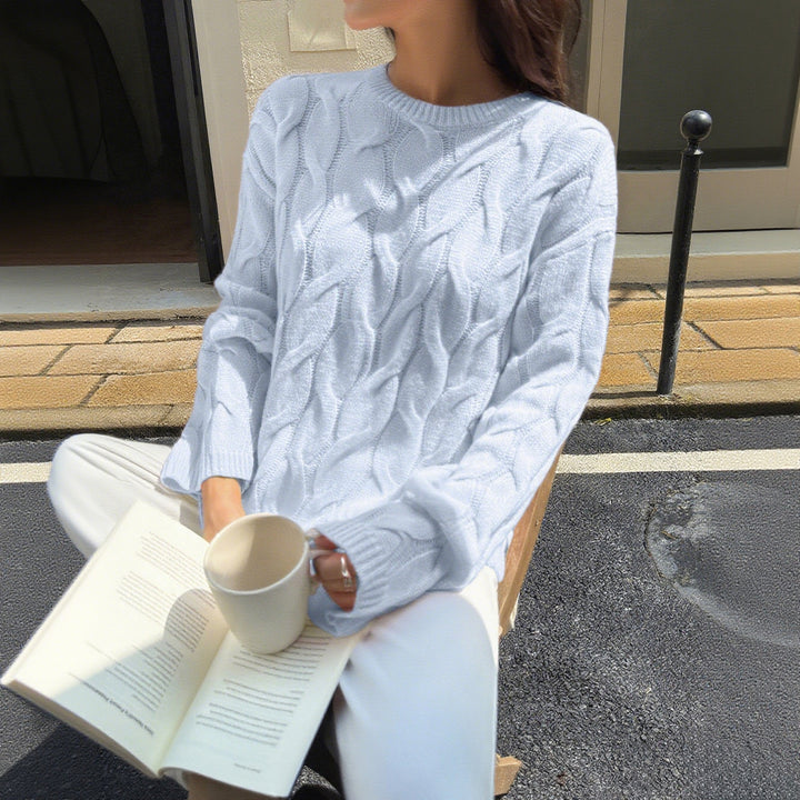 Women's oversized cable knit pullover with round neckline and soft drape Mune Fashion