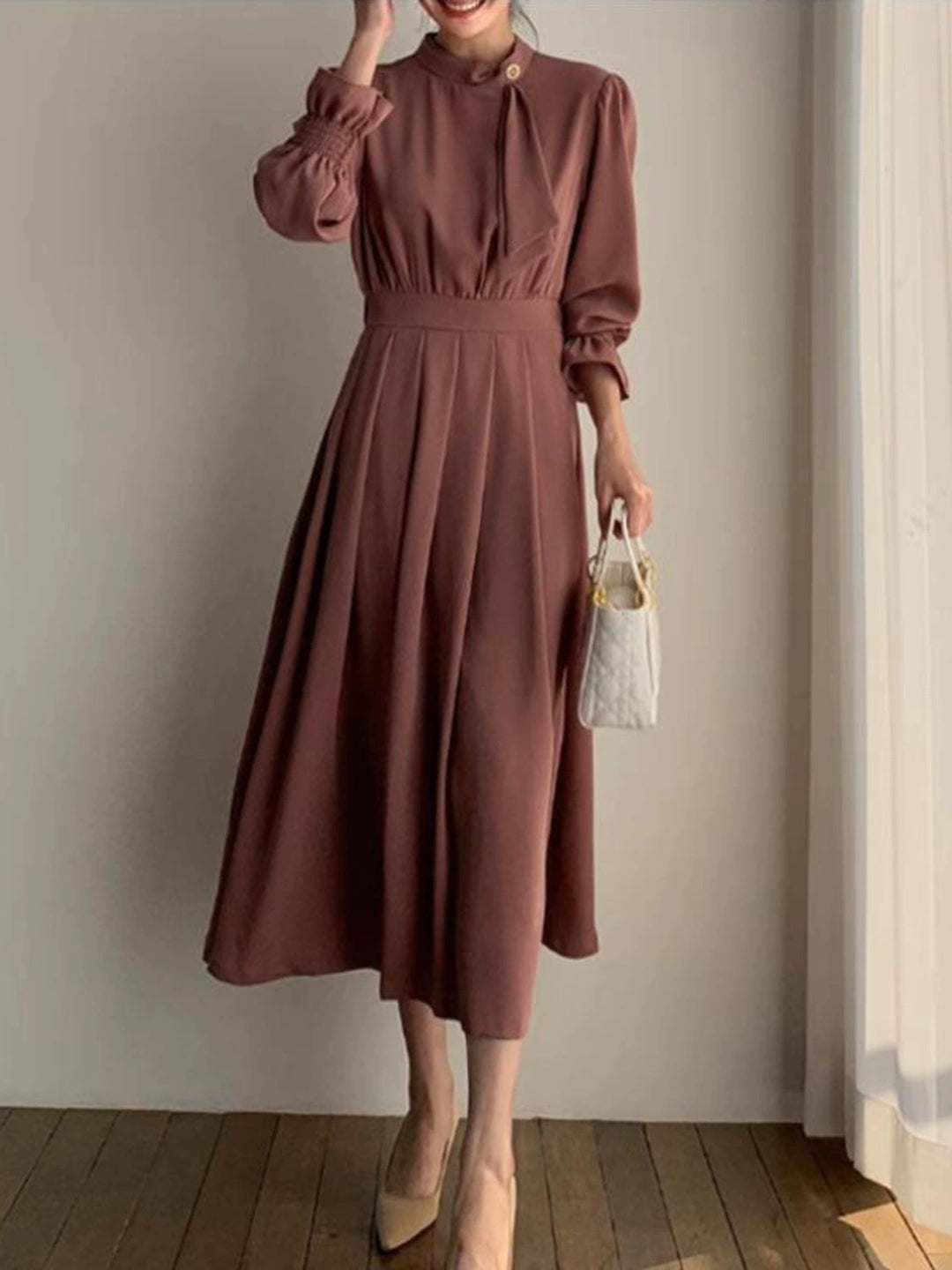 Women's midi dress with standing collar, bow panel and gathered waist Mune Fashion