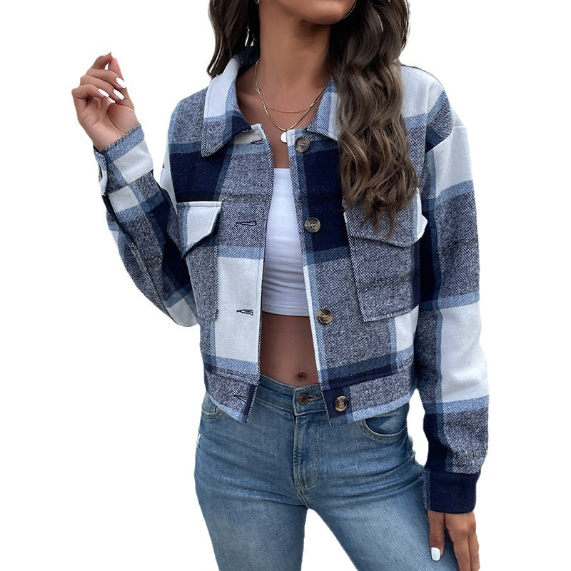 Women's short-cut checkered overshirt jacket with breast flaps and wooden buttons Mune Fashion