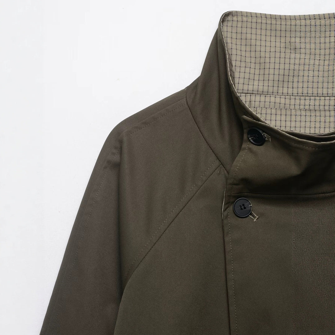 Women's short cape coat with high stand-up collar, concealed button placket and slanted pockets Mune Fashion