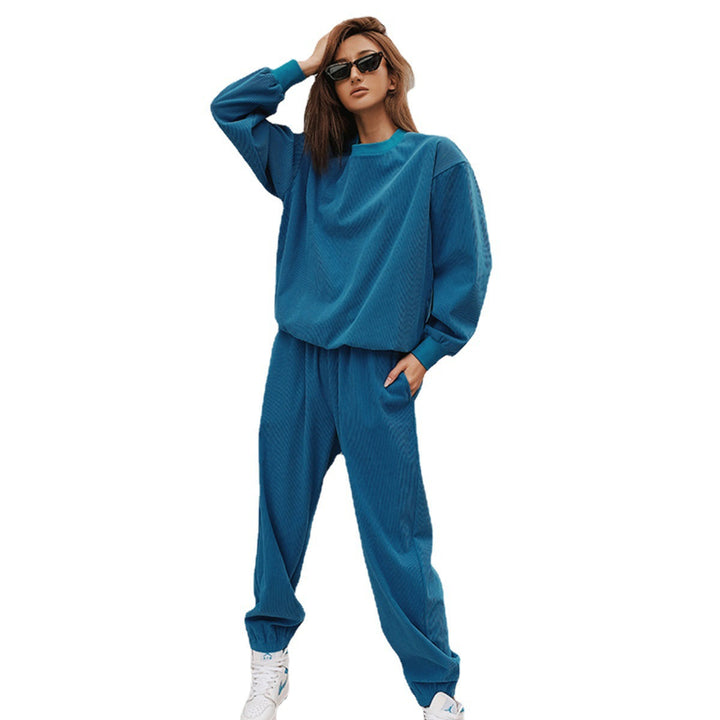 Women's structured corduroy tracksuit in relaxed fit with cuffed pants Mune Fashion