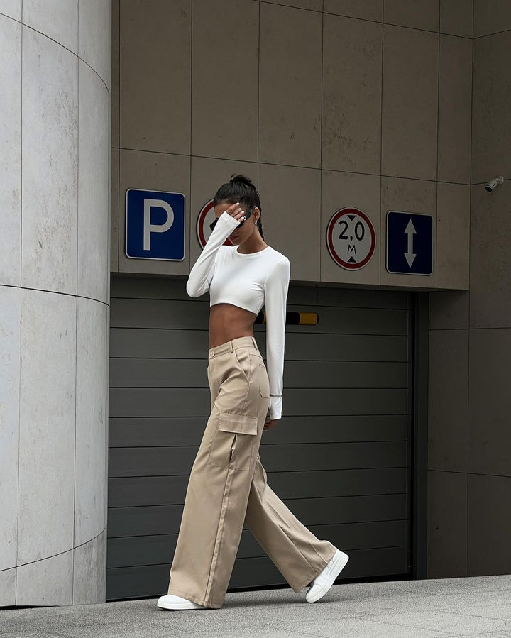Women's Loose High-Waist Cargo Pants with Oversized Silhouette and Flap Pockets Mune Fashion