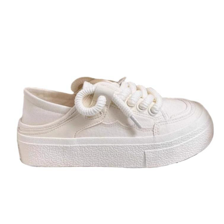 Women’s sporty sneakers in a minimalist design with a comfortable rubber sole Mune Fashion