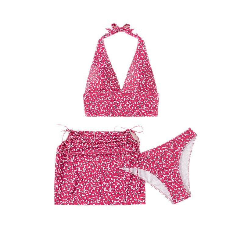 Women's bikini set with floral halter neck design Mune Fashion
