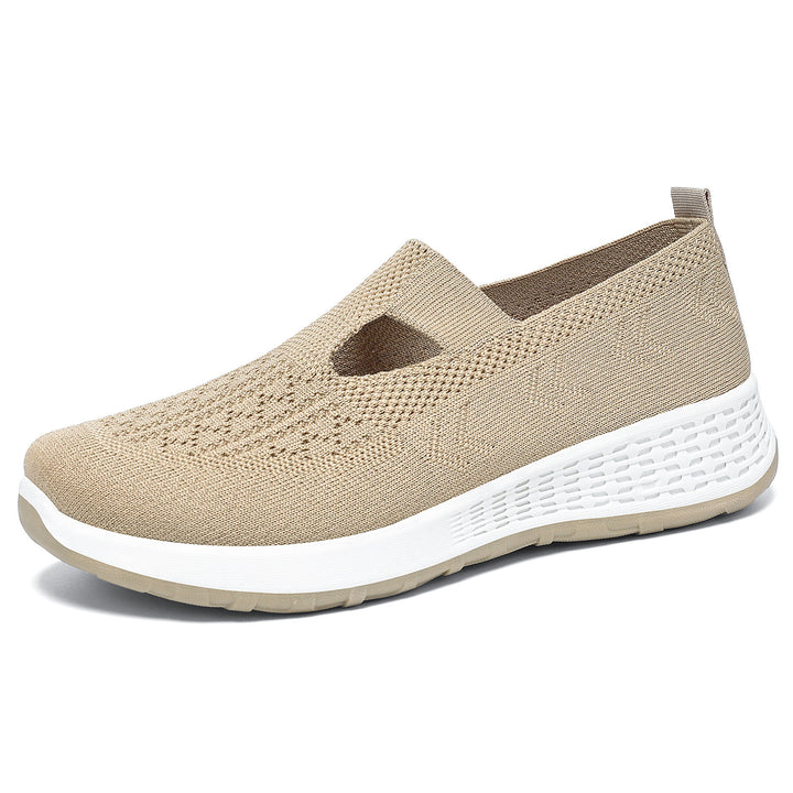 Women's knitted Slip-On comfort sneaker with V-Cut, elastic entry and cushioning honeycomb midsole Mune Fashion