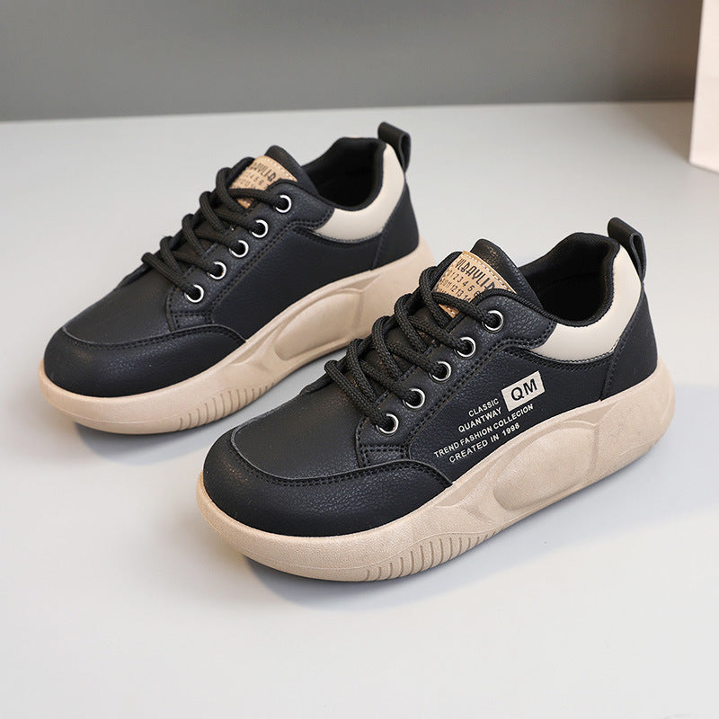 Women’s Sporty Sneakers with Reinforced Cushioning System and Breathable Surface Mune Fashion